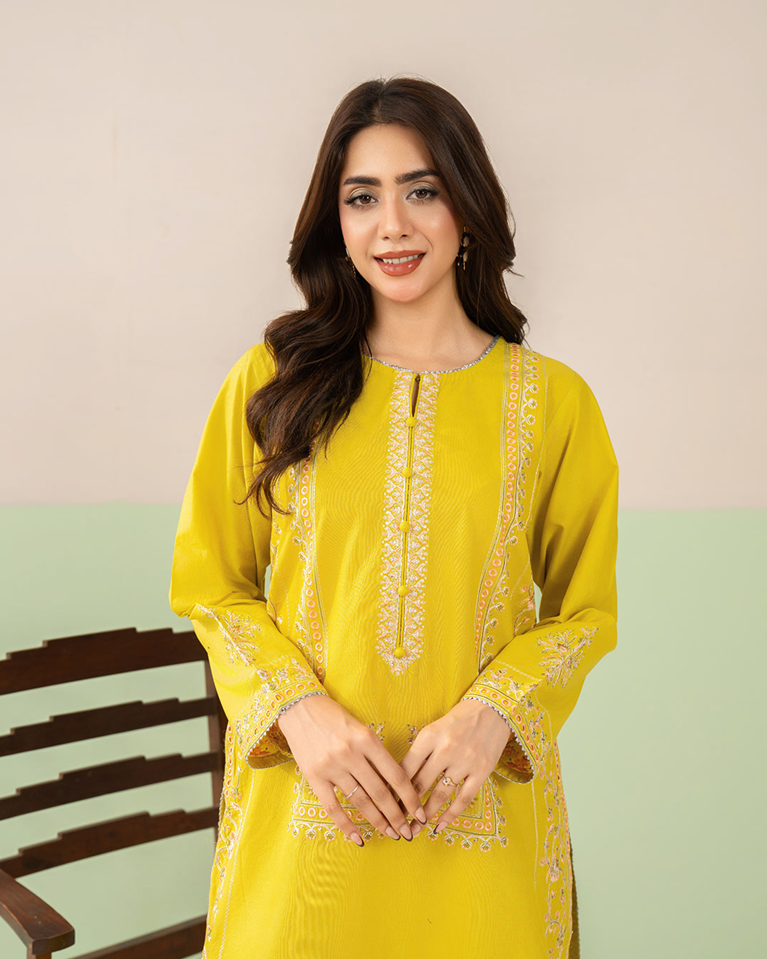 2 Piece Embroidered Yellow Suit Article